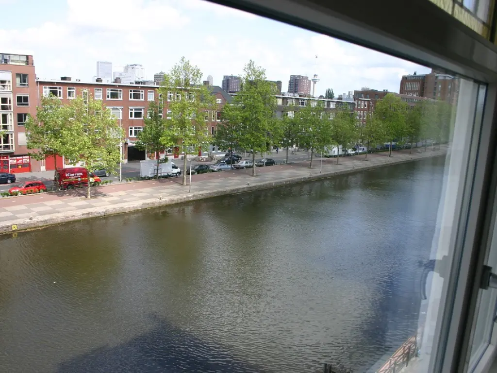 Mathenesserdijk 342A01, Rotterdam